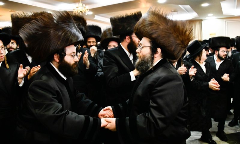 תיעוד ענק משמחת החתונה הגדולה: אב"ד צאנז זמיגראד התחתן