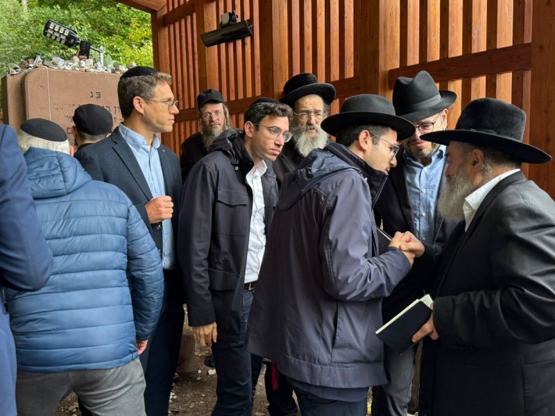 באדיבות המצלם