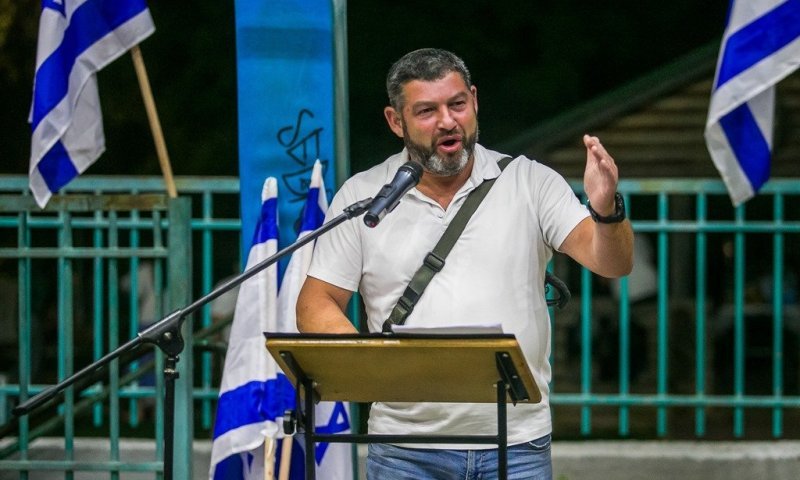 וינטר מכוון למפלגה חדשה, ארדן מאיים בתביעה נגד ברדוגו
