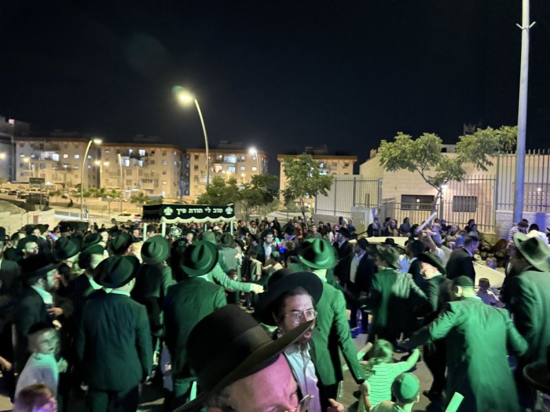 באדיבות המצלם