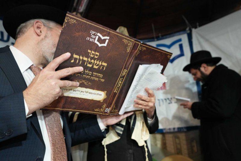 באדיבות המצלם