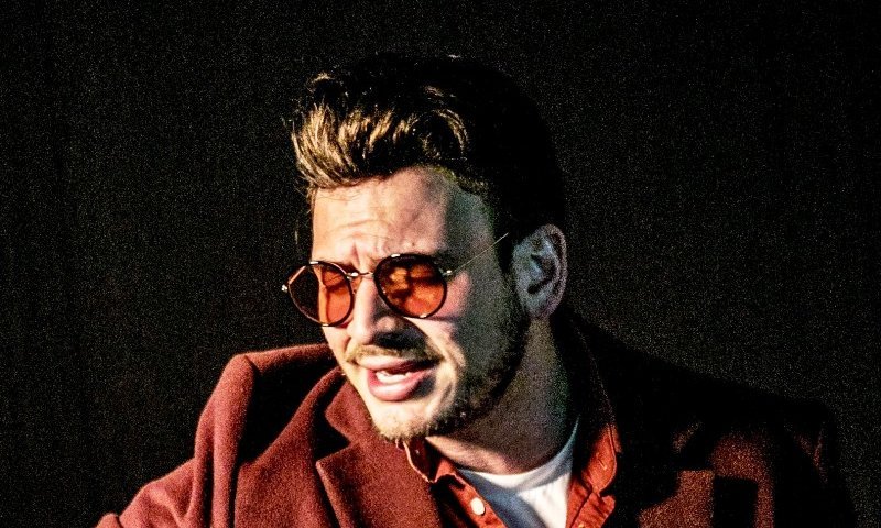 זלמן שטוב מציג סופסוף את הספר: "לנדוד"