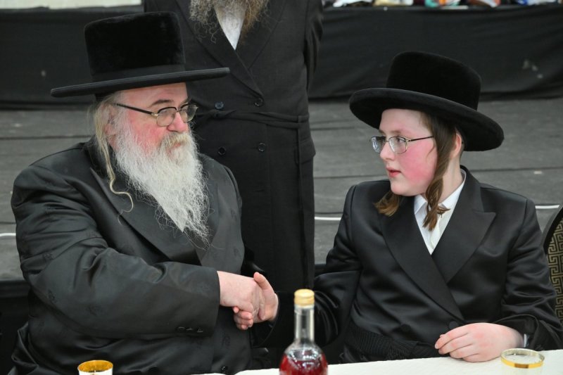 באדיבות המצלם