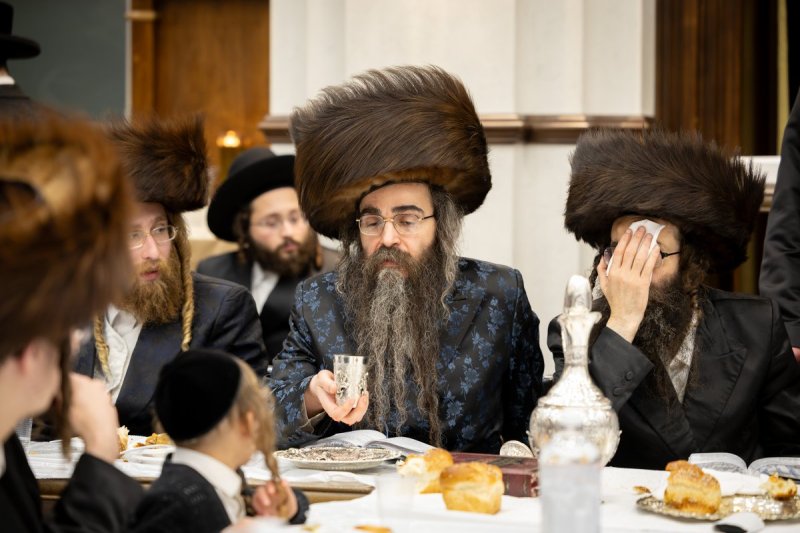 איצי מ.