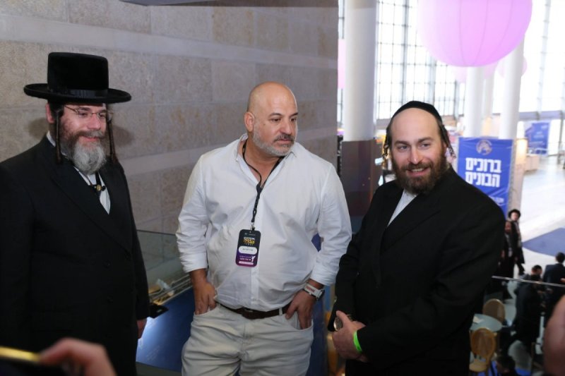 יעקב נחומי, אריאל אוחנה, אברהם כהן