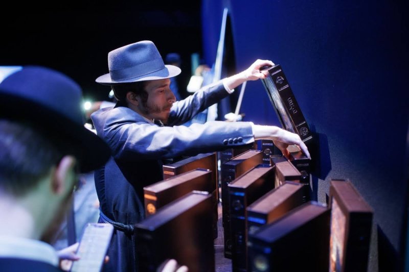 דמיטרי לובאייב