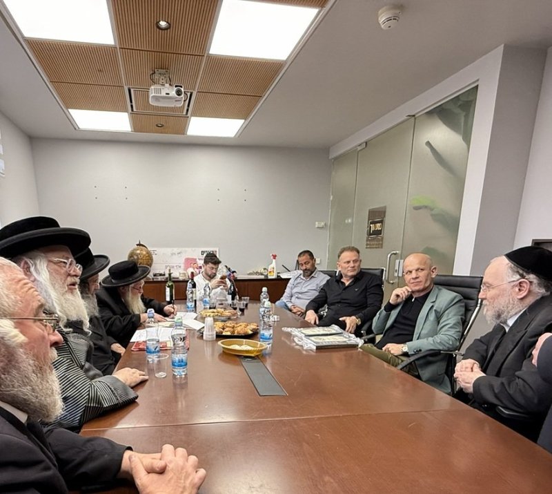 באדיבות המצלם