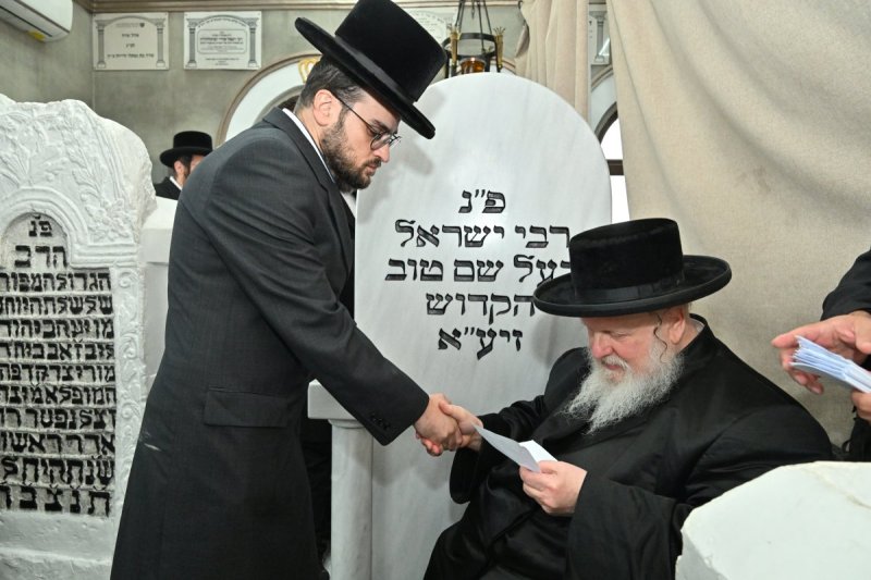 באדיבות המצלם
