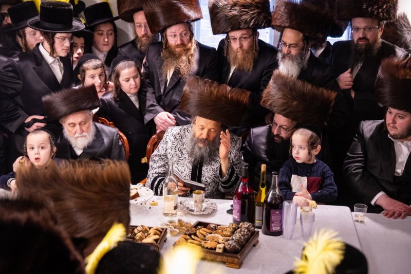 האחים לאנטשעווסקי, אברומי בלום, ואייזיק י.