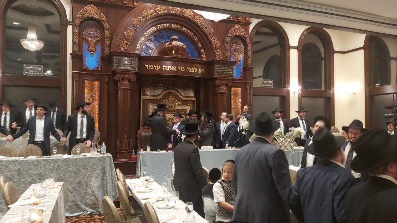 באדיבות המצלם