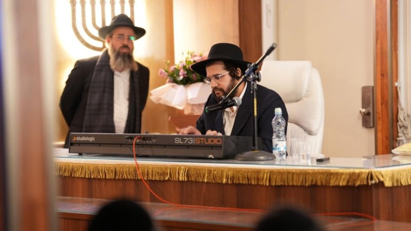 באדיבות המצלם