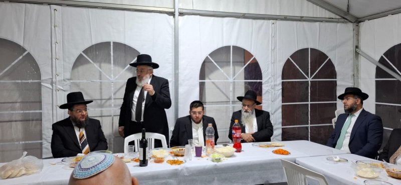 באדיבות המצלם