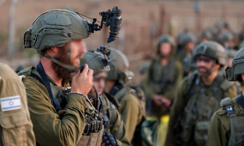 הפלסטיני עמד מולו - והחייל פשוט ירה לעברו