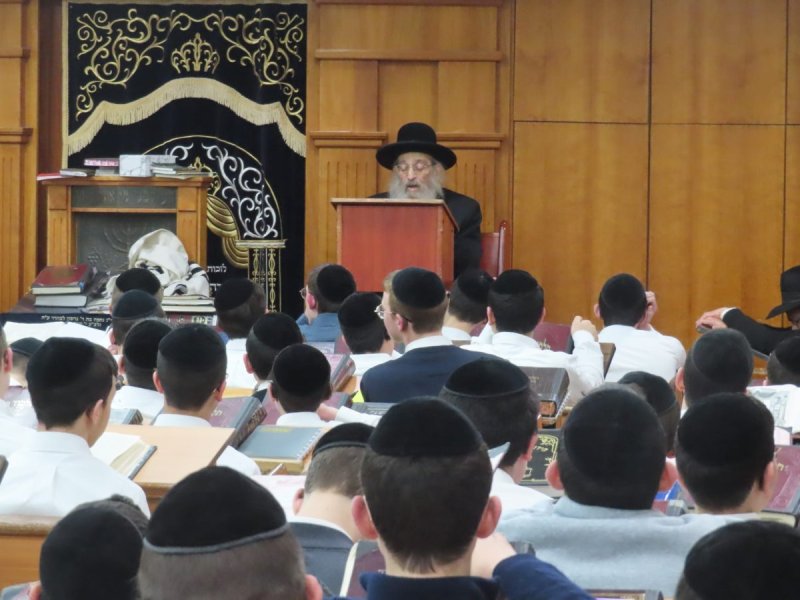 באדיבות המצלם