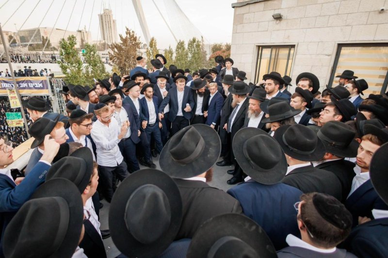 דניאל נפוסי ודוד מנדלסון