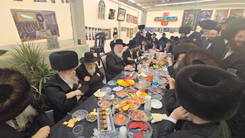 באדיבות המצלם