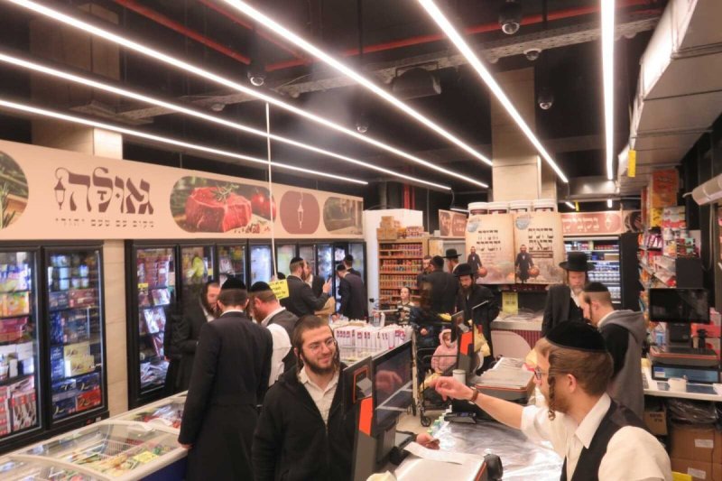 באדיבות המצלם