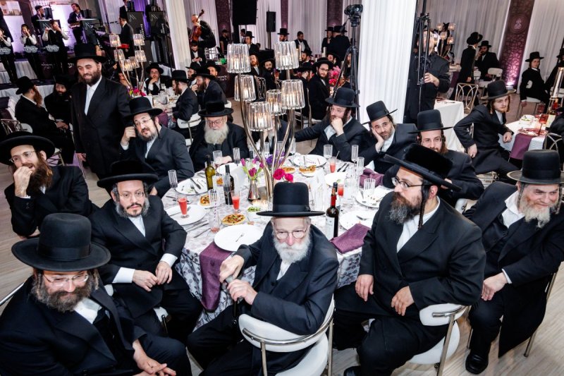 אברומי בלום