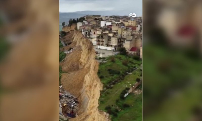 סופה קשה בסיציליה גרמה לקריסת מצוק עם עשרות בתים