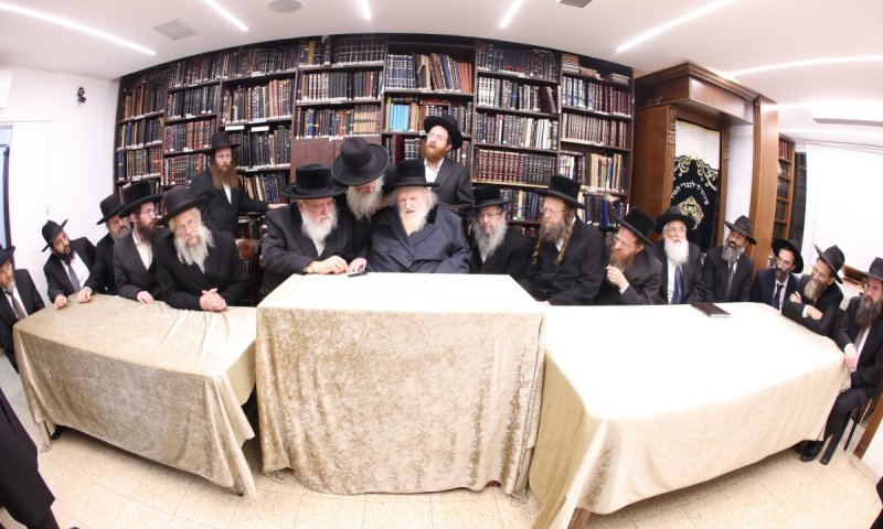 הפרדה במכירות השכונתיות: הכינוס אצל פוסק הדור לרבני רמת שלמה