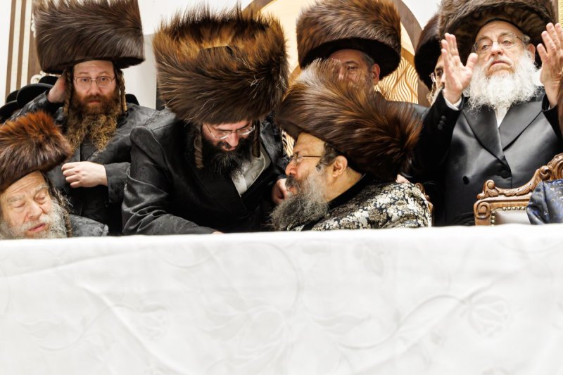 האחים לאנטשעווסקי ואייזיק ג.