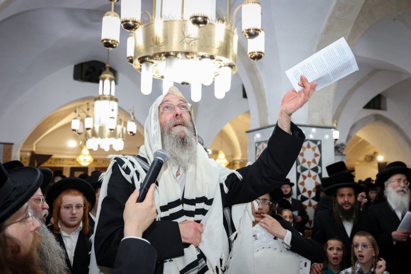 א. אייזנבאך