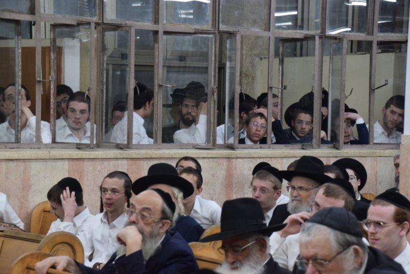 באדיבות המצלם