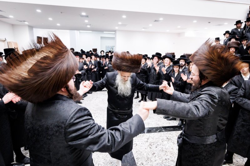 אברומי בלום והלל ל"ש