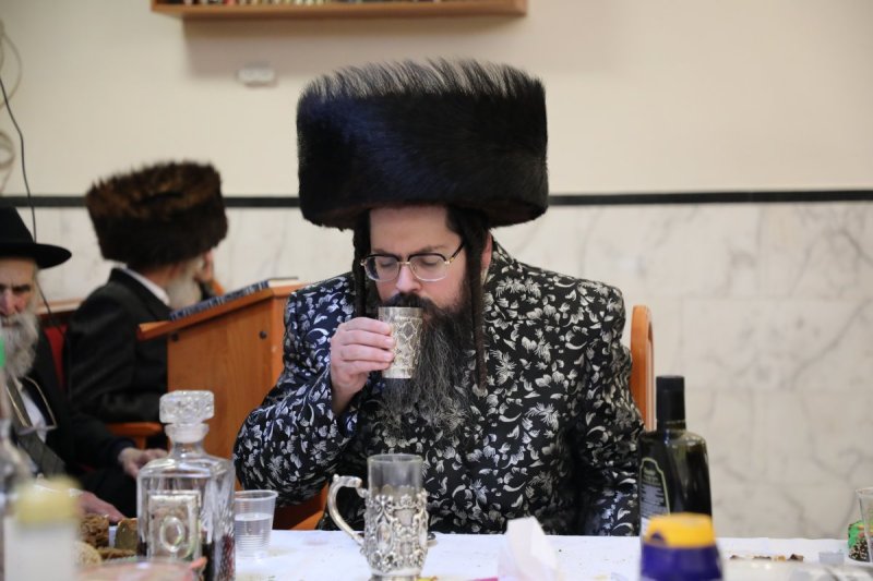 באדיבות המצלם