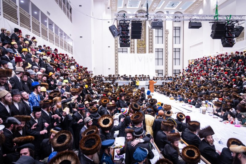 האחים לאנטשעווסקי, אברומי בלום, ואייזיק י.