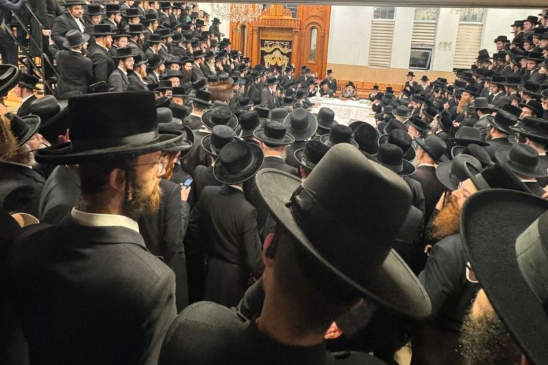 באדיבות המצלם