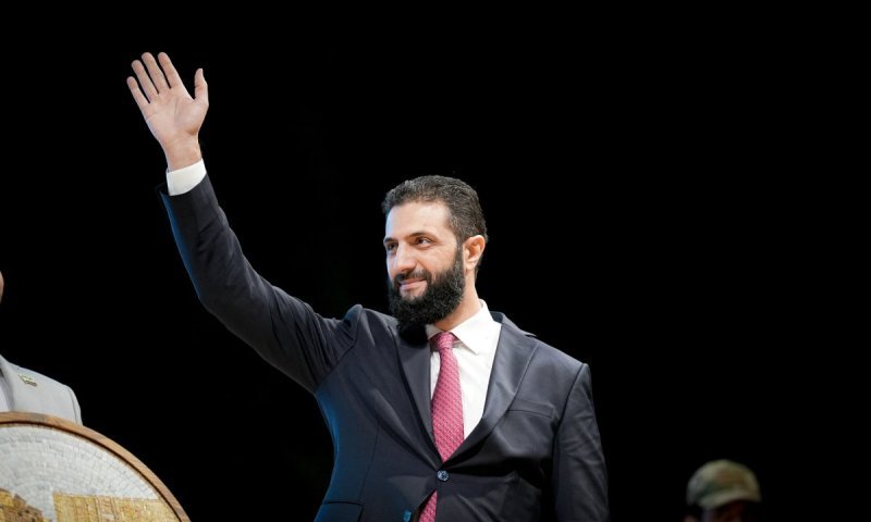 אביו של נשיא סוריה מאיים: "נחזיר את רמת הגולן במוקדם או במאוחר"
