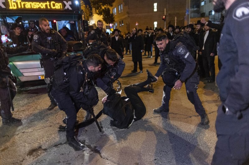 חיים גולדברג, פלאש 90