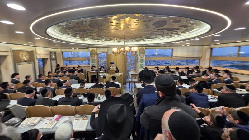 באדיבות המצלם