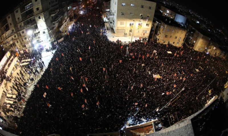 שידור חי: עצרת הרבבות נגד חוק הגיוס