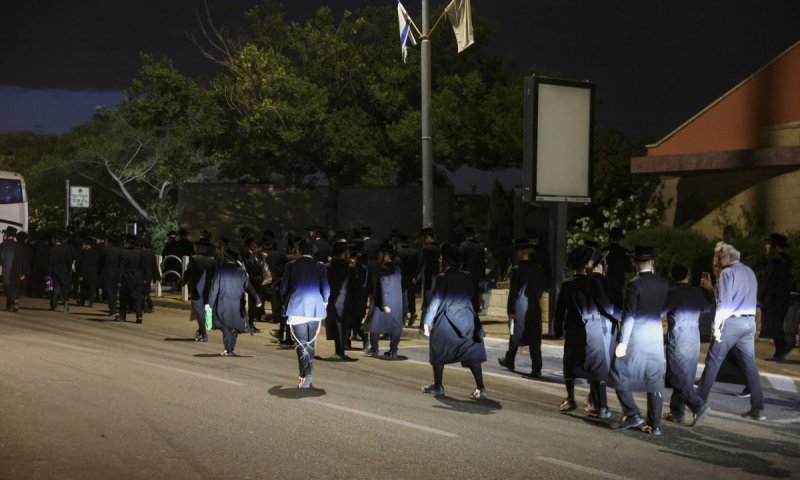 הארכת המעצר לחשודים בהתפרעות נגד סולברג: "הם הוחזקו במעצר באוטובוס"