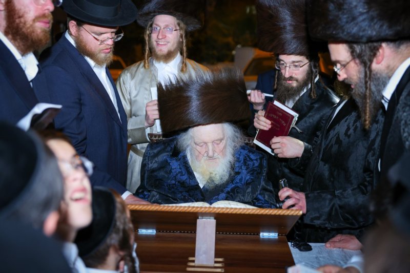 דניאל נפוסי