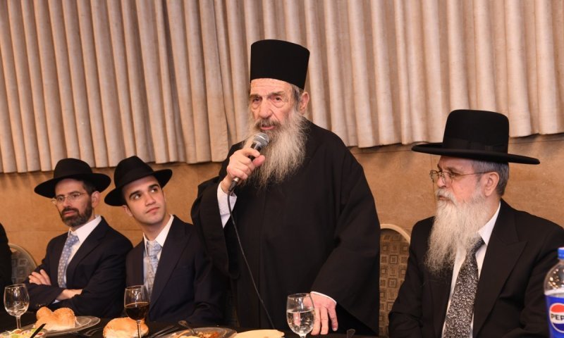 ענבי הגפן: בן הגר"ש לוי ונכדו של הגה"צ חכם ניסים בן שמעון התארס