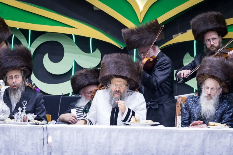 אברומי בלום, אחים לאנטשעווסקי, אייזיק ג. ואייזיק י.