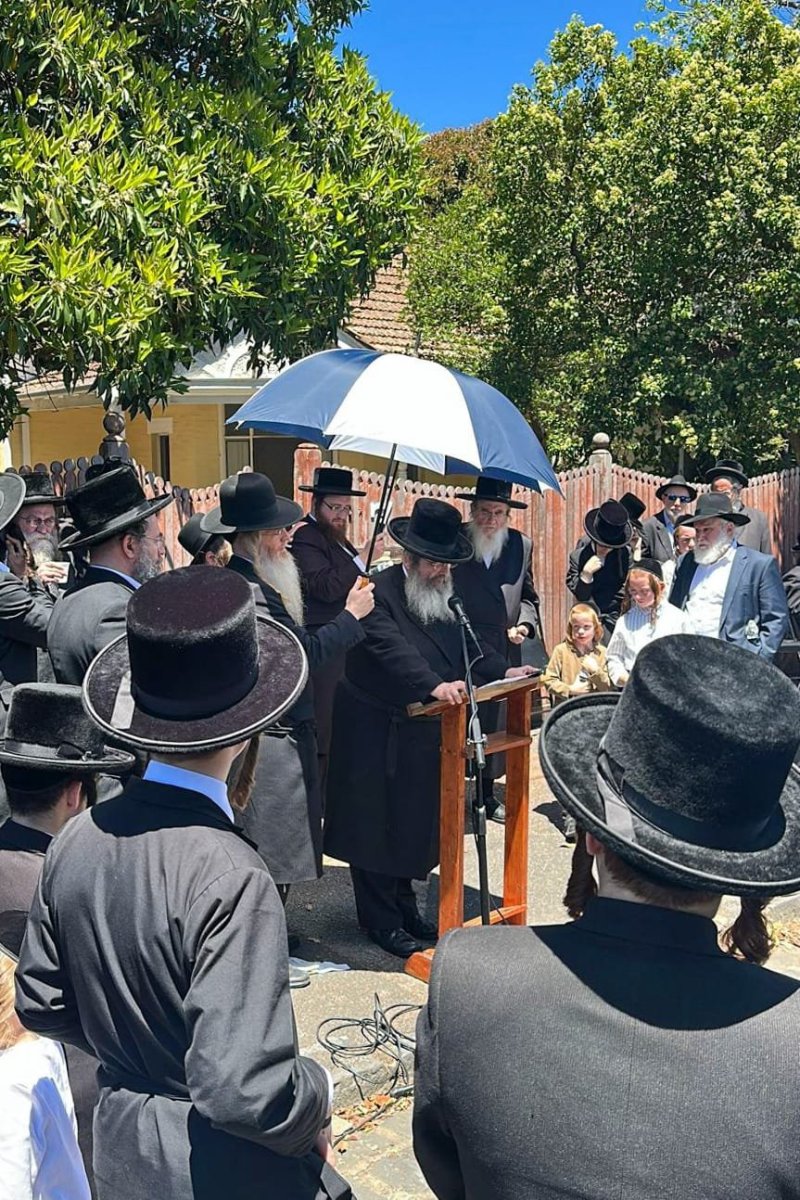 באדיבות המצלם