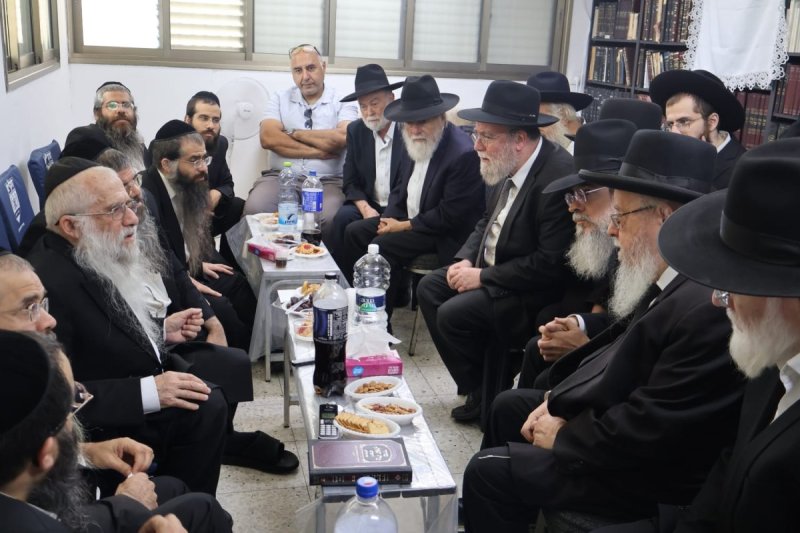 באדיבות המצלם
