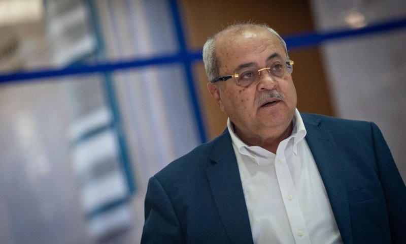 טיבי נשאל אם צריך להשמיד את חמאס, והתפרץ בזעם: "את צריכה טיפול"