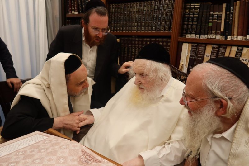 באדיבות המצלם