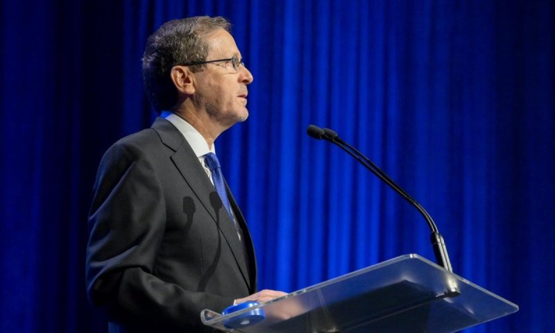 חשש בבית הנשיא: טראמפ עשוי להכריז על הרצוג &ldquo;אישיות לא רצויה&rdquo;