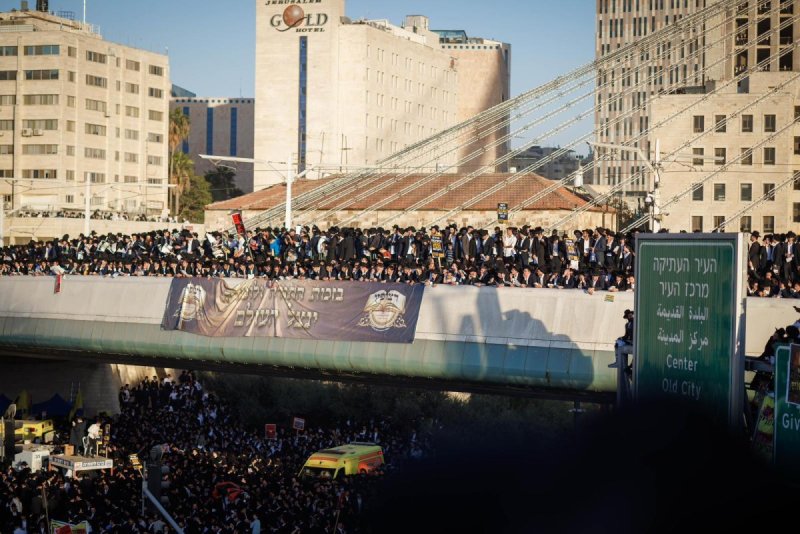 דניאל נפוסי ודוד מנדלסון