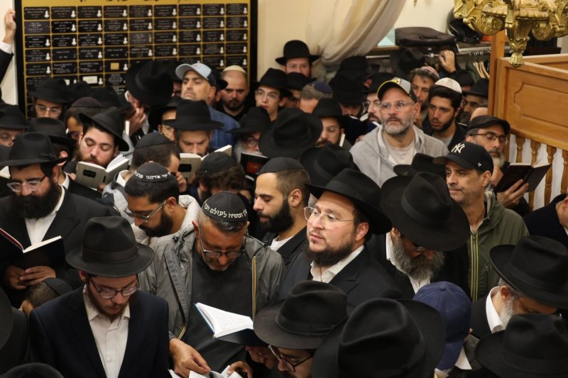 מרדכי לובעצקי