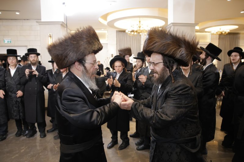 ב. מיכאלי וא.שטול