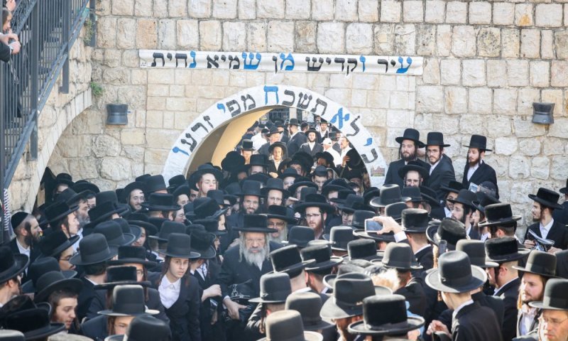 אחרי הדיון הסוער: פיקוד העורף לוקח אחריות, ההילולה במירון תתקיים במתווה מוגבל