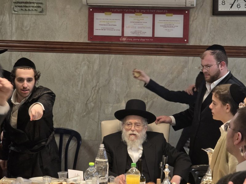 באדיבות המצלם