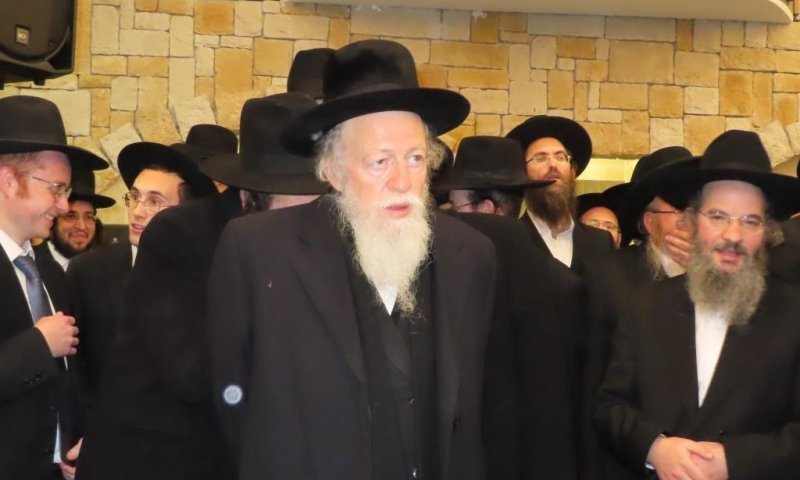 היה אמור להשתחרר היום: החמרה במצבו של הגרא"י סולובייצ'יק
